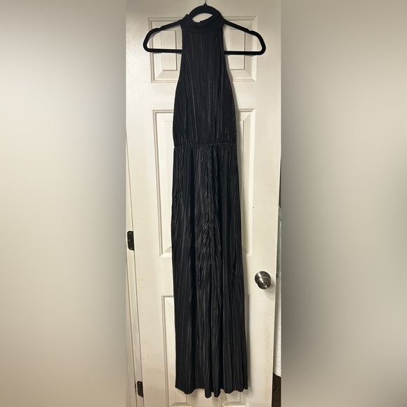 21 Saints Black Pleated High Neck Plisse Jumpsuit Size Small - Picture 7 of 8
